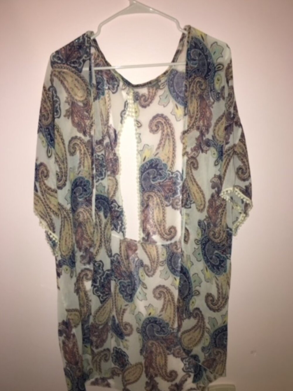 Charlotte Russe Paisley Kimono